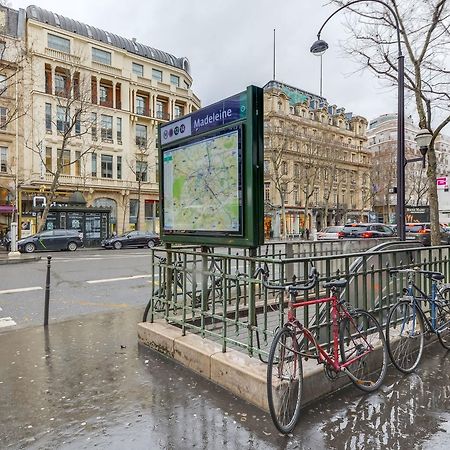 78кв.м. 3 спалень, 1 окремих ванних Квартира в 8th - Champs Elysees Париж Екстер'єр фото